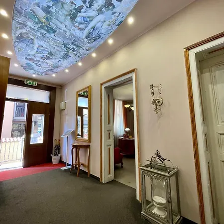Hotel Antica 3*
